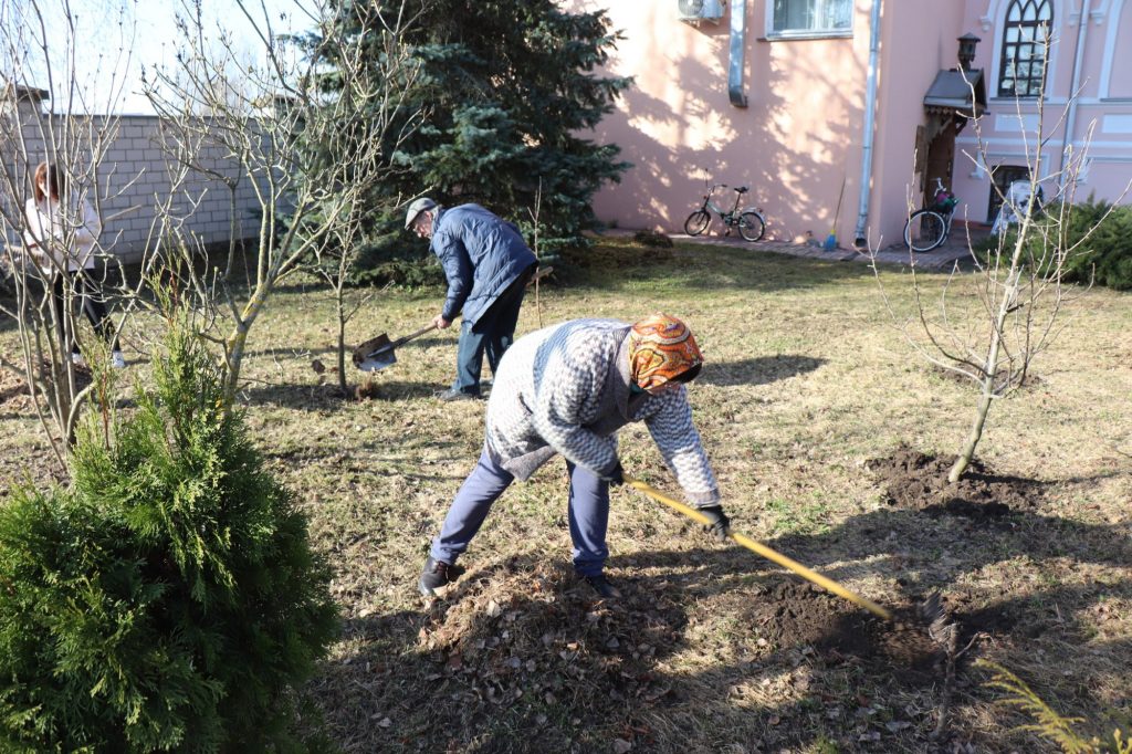 photo_2026-03-28_11-55-59-1024x682 Ветковский музей вышел на субботник
