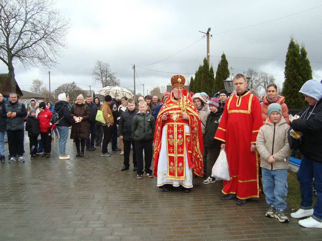 12.04.2026_pribytie-blagodatnogo-ognya-v-vetku_1-1024x768 В Ветке встретили Благодатный огонь