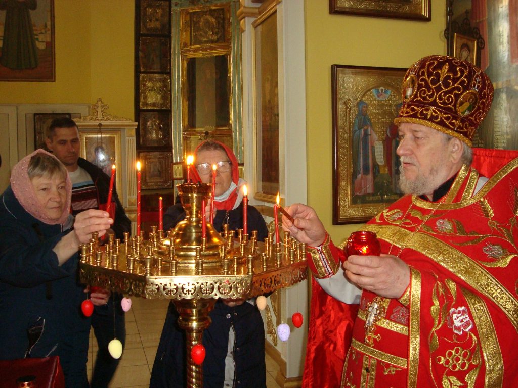 12.04.2026_pribytie-blagodatnogo-ognya-v-vetku_10-1024x768 В Ветке встретили Благодатный огонь