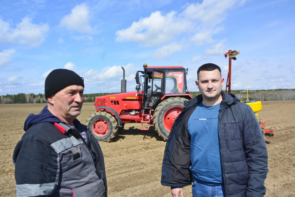 dsc7174-1024x683 Сев кукурузы начался в Ветковском районе