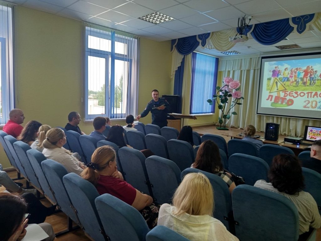 img_20260522_170146_712 Беседы на родительских собраниях в Ветковском районе: безопасность детей на летних каникулах