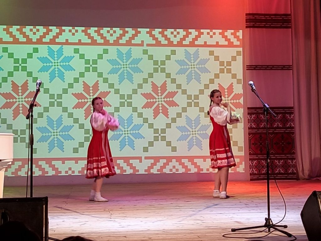 photo_2026-05-12_18-44-00-2-1024x768 Праздничный концерт ко Дню семьи в Ветке