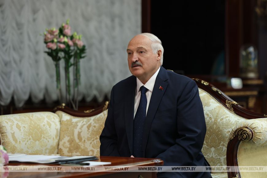 2-9 Лукашенко предложил России объединить усилия в сфере биотехнологий 