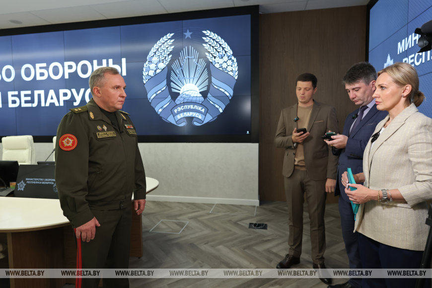 3-7 Лукашенко заслушал доклад министра обороны