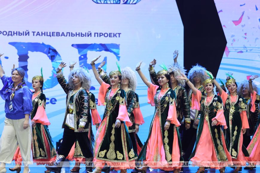 ahit4419_result В конкурсе Dream Dance Fest на "Славянском базаре" 17 коллективов представили свое творчество