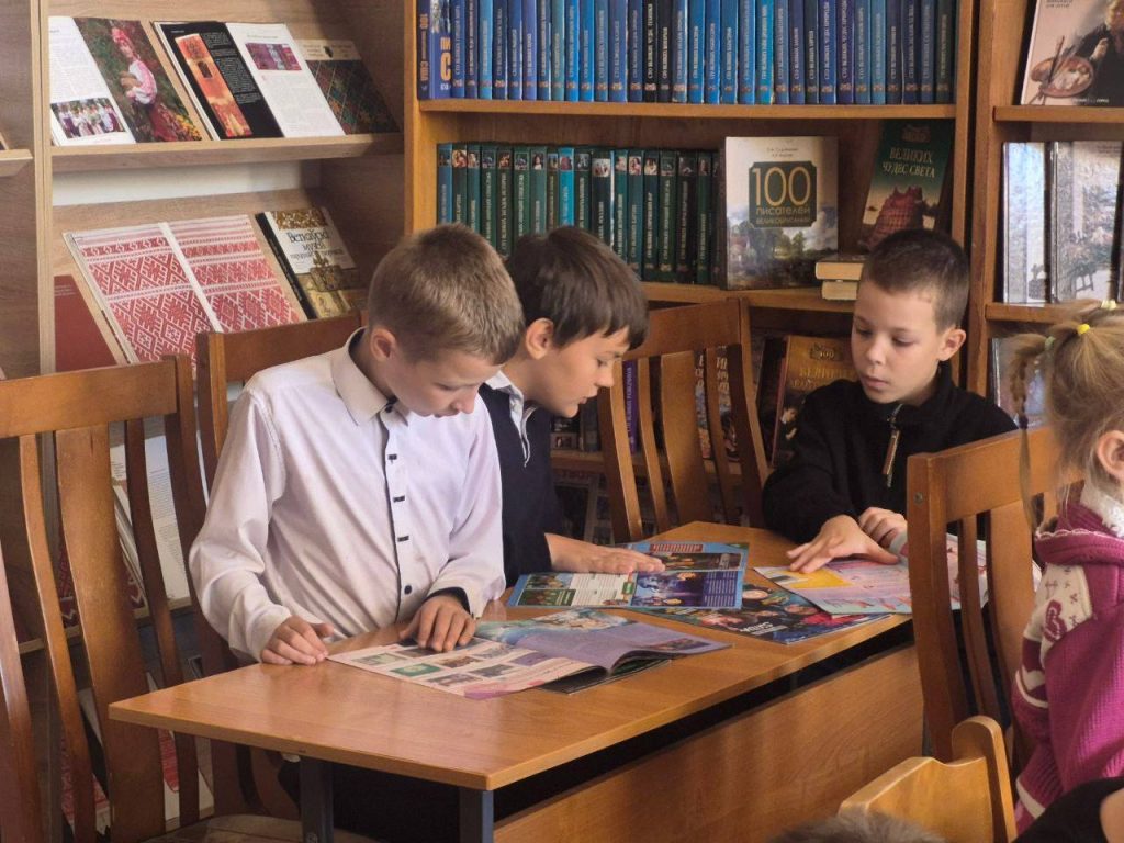 photo_2026-09-16_12-50-45-2-1024x768 15 сентября — День библиотеки!