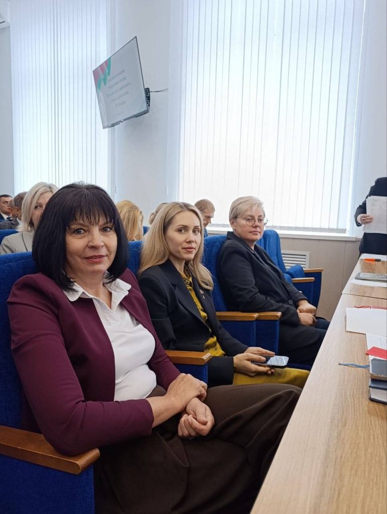 photo_2026-09-18_11-59-21-771x1024 В Ветковском районе обсудили вопросы, касающиеся кадровой политики, благоустройства воинских захоронений и аренды водных объектов