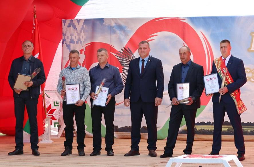 photo_2026-09-19_16-00-37 Награждение аграриев Ветковщины