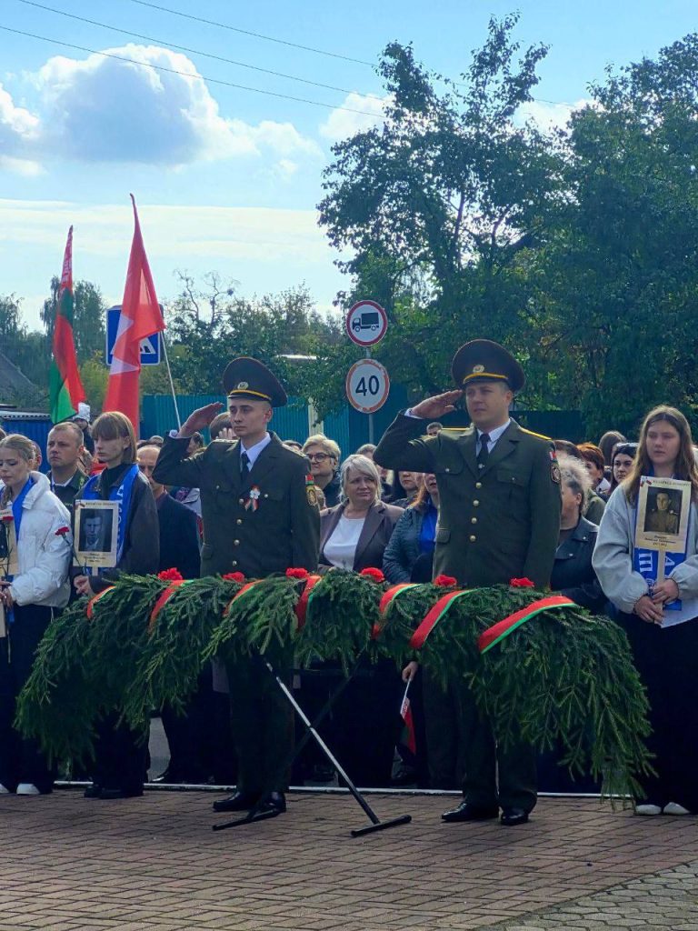 photo_2026-09-26_11-10-19-2-768x1024 Митинг, объединивший две памятные даты: 83-ю годовщину освобождения города и его 341-й день рождения