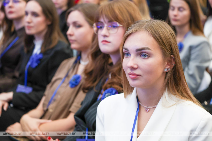 tmat0585_rezultat Молодежь сегодня не считает карьеру и семью взаимоисключающими понятиями - Шпилевская на женском форуме