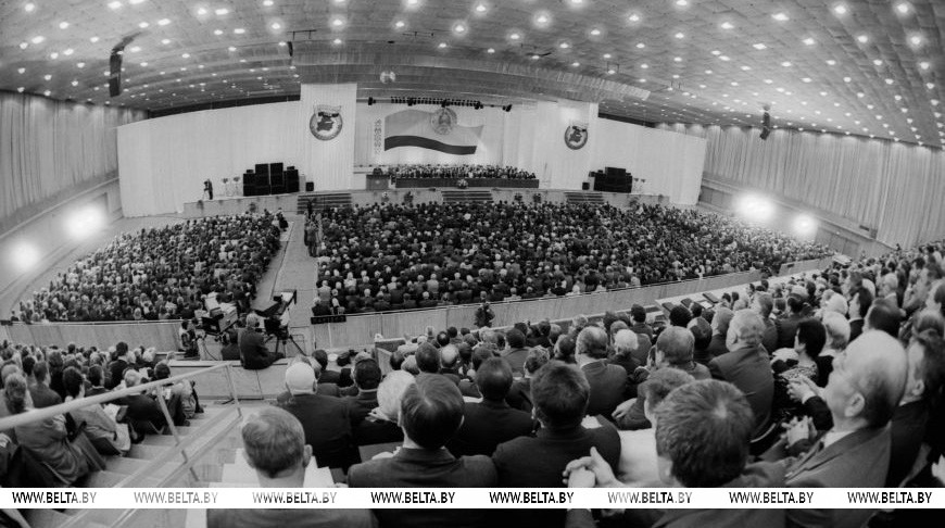 000022_1792397272_806563_big От аграриев до дипломатов. Какой рекорд до сих пор принадлежит I Всебелорусскому народному собранию