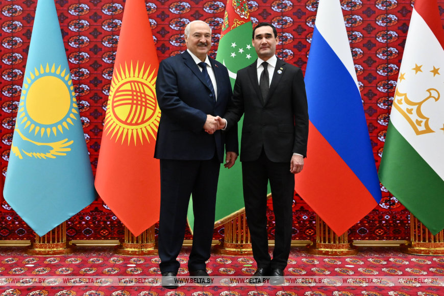 0259-4_result Лукашенко принимает участие в саммите СНГ в Туркменистане
