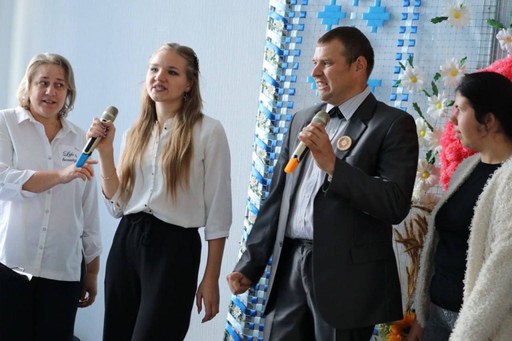 photo_2026-10-15_12-44-41-1024x682 В Ветковском ЦСОН прошёл концерт, посвящённый Дню матери — «А ну-ка, мамочки!»